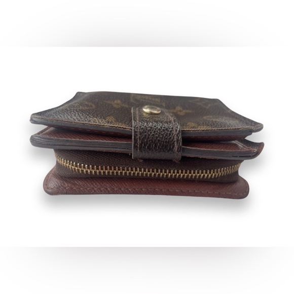 Authentic Louis Vuitton Compact Zip Monogram Wallet - Picture 6 of 15